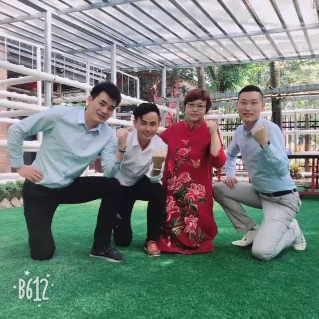 1669284992745895.jpg 0ISglaK7x5M.jpg