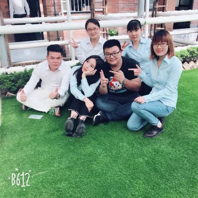 1669285030108805.jpg 0ISgldN44Z6.jpg