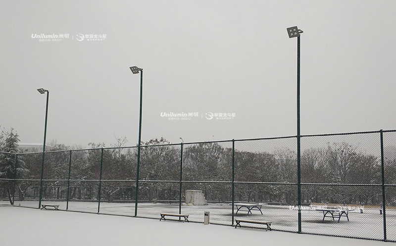 河南信阳市中共市委党校室外篮球场