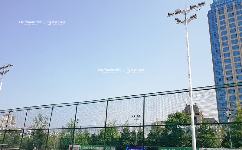 四川南充顺庆区体育中心足球场